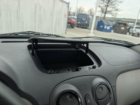 Used 2009 Chevrolet HHR LT FWD image 14