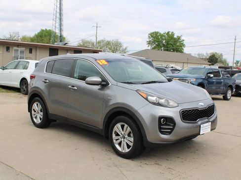 Used 2018 Kia Sportage LX AWD/4WD image 2