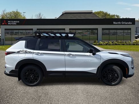New 2026 Mitsubishi Outlander AWD image 7