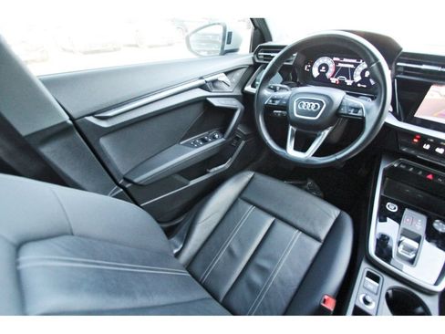 Used 2022 Audi A3 2.0T Premium Plus w/ Premium Plus Package FWD image 9