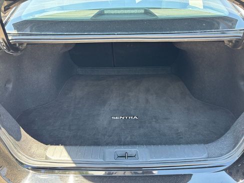 Used 2025 Nissan Sentra SV FWD image 27