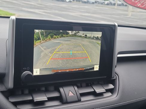 Certified 2025 Toyota RAV4 LE FWD image 22