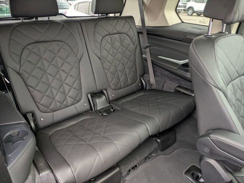 Used 2024 BMW X7 xDrive40i image 35