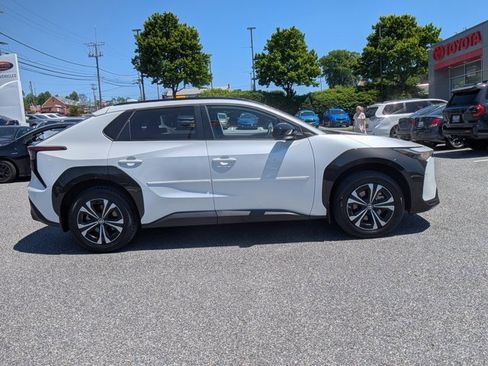 Used 2024 Toyota bZ4X AWD w/ Weather Package image 4
