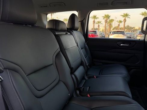 New 2026 Nissan Armada SV image 27