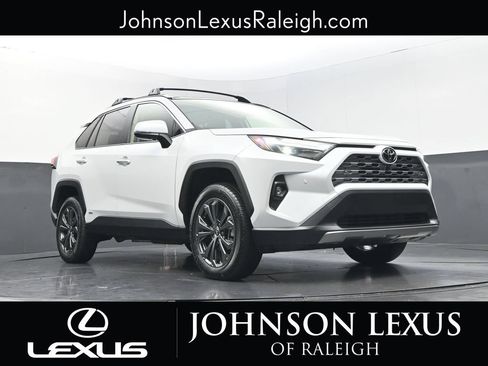 Used 2025 Toyota RAV4 Limited w/ Advanced Technology Package AWD/4WD image 14