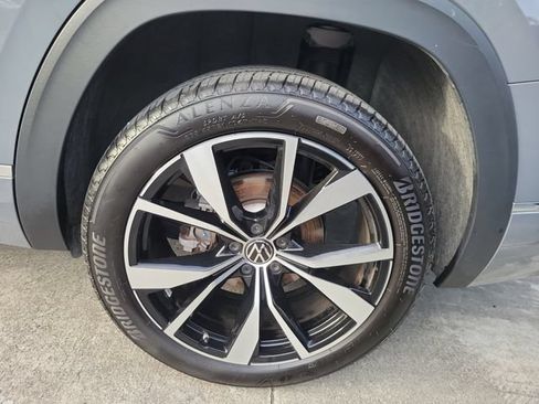 Used 2025 Volkswagen Atlas SEL Premium R-Line AWD/4WD image 6