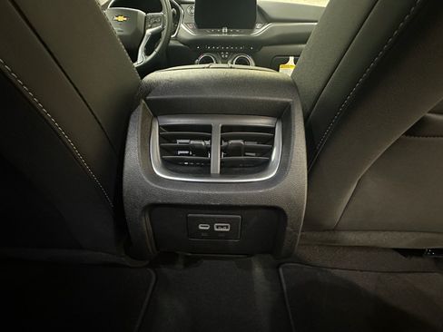 Certified 2025 Chevrolet Blazer LT FWD image 20