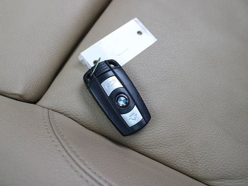 Used 2011 BMW 335i Sedan image 45