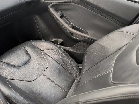 Used 2015 Ford Focus SE w/ Equipment Group 201A FWD image 20