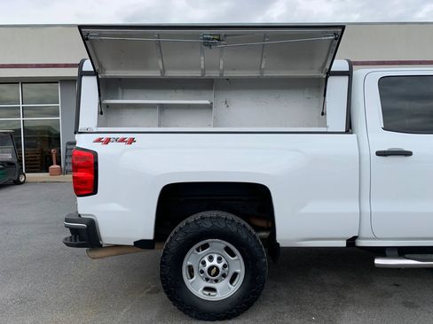 Used 2019 Chevrolet Silverado 2500 W/T image 32