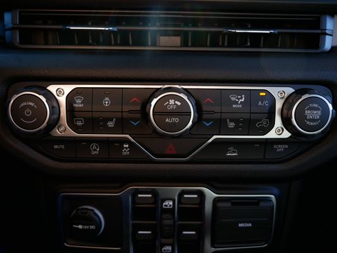 New 2026 Jeep Wrangler Sport S image 18