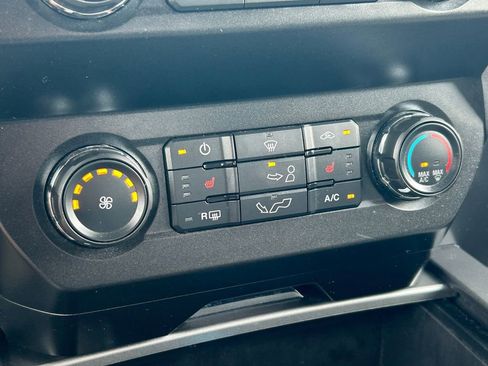 Used 2019 Ford F150 XLT w/ Equipment Group 302A Luxury RWD image 30