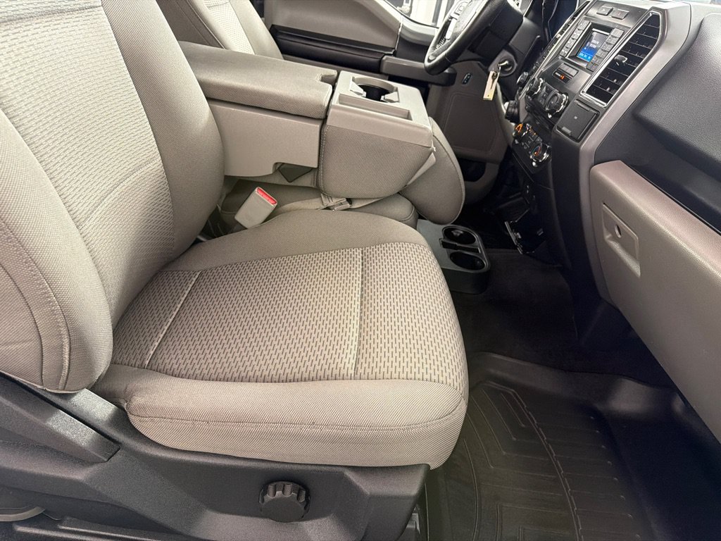 Used 2016 Ford F150 XLT w/ Equipment Group 301A Mid AWD/4WD image 19