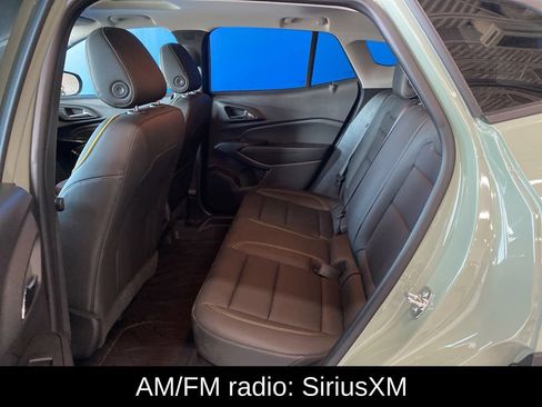 Used 2025 Chevrolet Trax ACTIV w/ Sunroof Package FWD image 10
