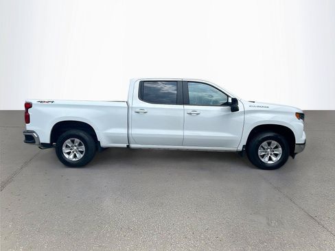 Used 2023 Chevrolet Silverado 1500 LT w/ Protection Package AWD/4WD image 3