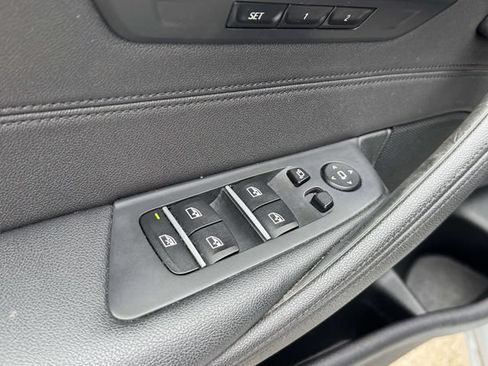 Used 2019 BMW 530i xDrive w/ Convenience Package AWD/4WD image 31