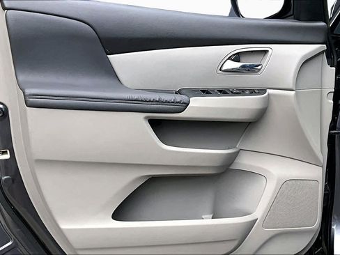Used 2016 Honda Odyssey EX-L image 22