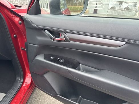 Used 2024 MAZDA CX-5 AWD 2.5 S w/ Select Package image 16