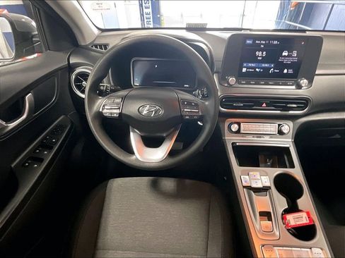 Used 2023 Hyundai Kona SE w/ Cargo Package FWD image 17