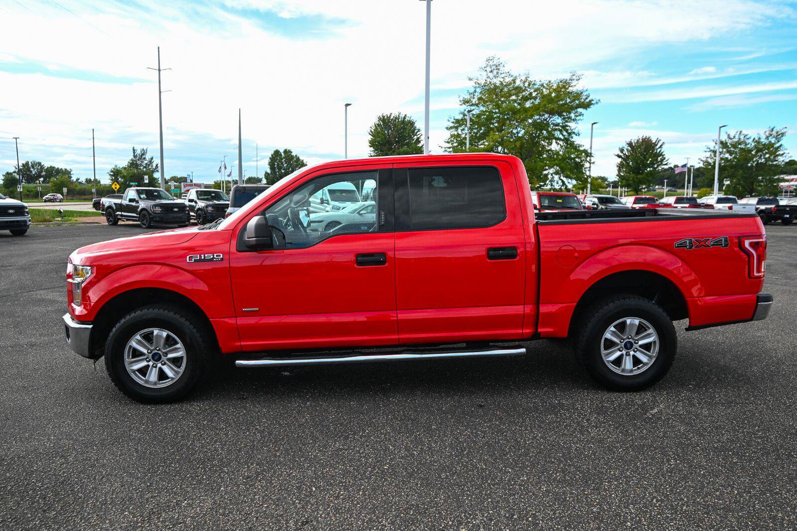 Used 2016 Ford F150 XLT w/ Trailer Tow Package AWD/4WD image 8