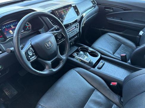 Used 2022 Honda Pilot Elite image 3