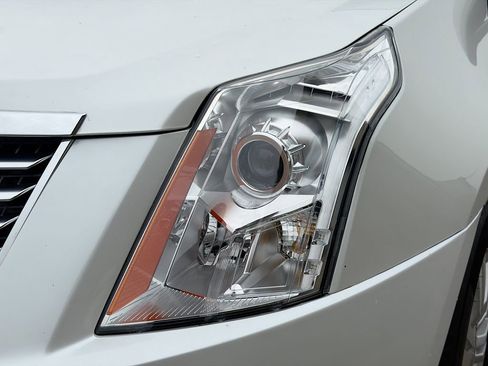 Used 2014 Cadillac SRX Luxury FWD image 10