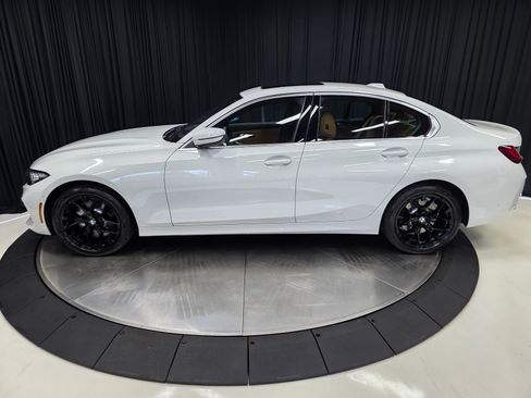 Used 2025 BMW 330i xDrive Sedan w/ Premium Package AWD/4WD image 9