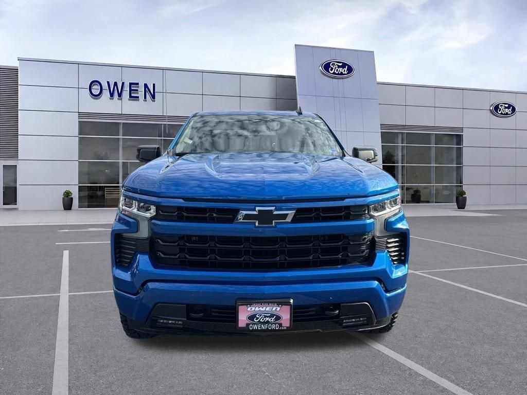 Used 2024 Chevrolet Silverado 1500 RST w/ Z71 Off-Road Package AWD/4WD image 9