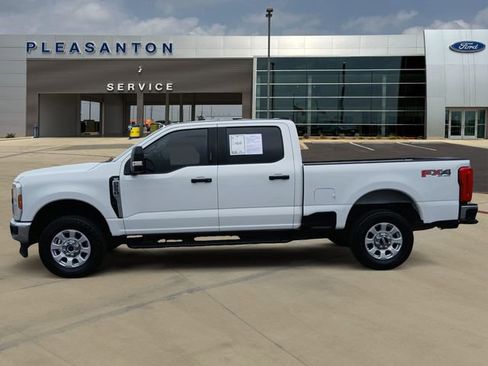 Certified 2024 Ford F250 XLT w/ FX4 Off-Road Package AWD/4WD image 2