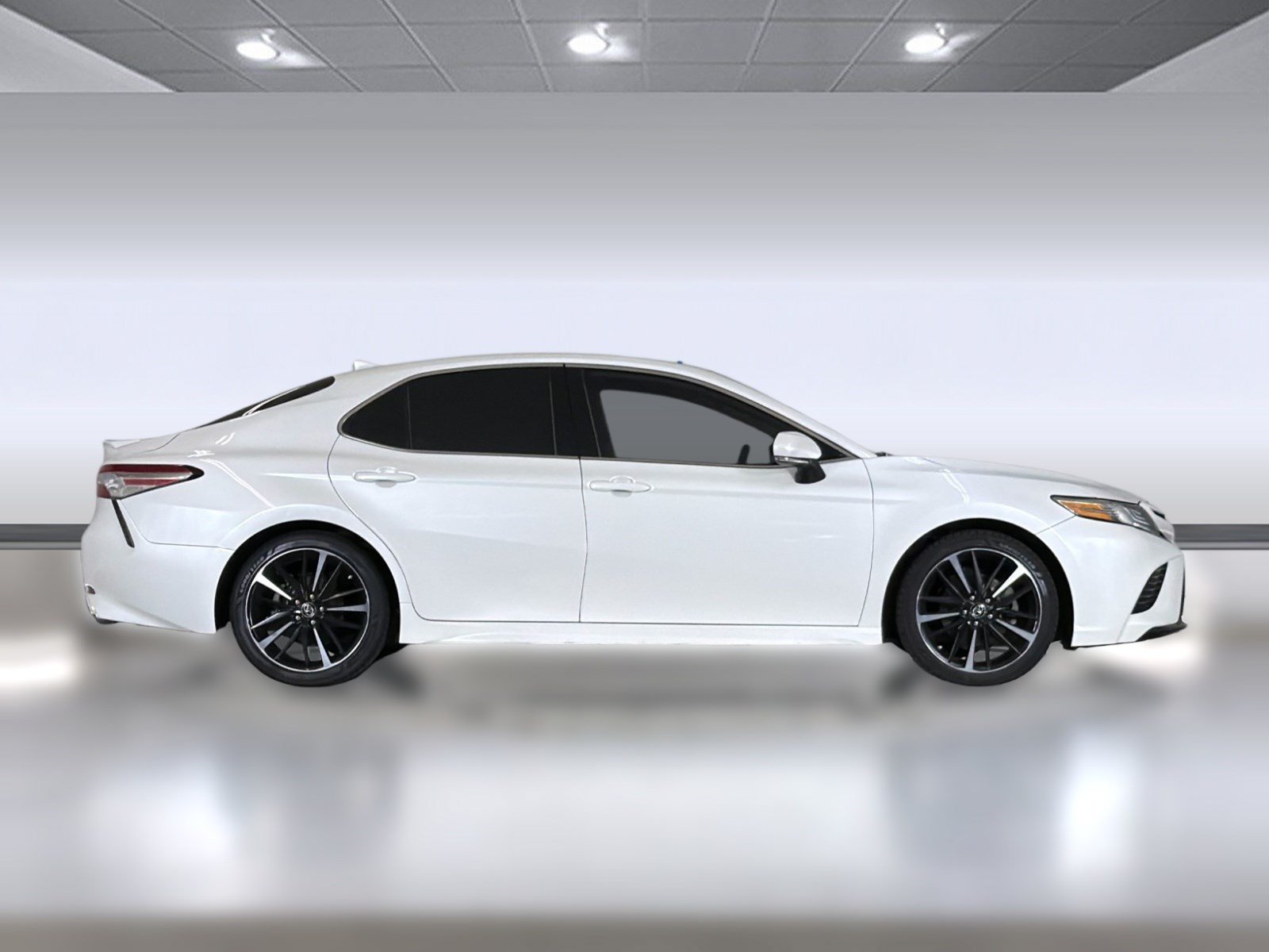 Used 2019 Toyota Camry XSE w/ Carpet Mat Package FWD image 8