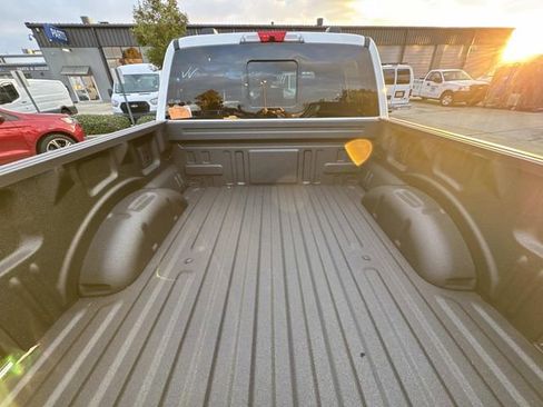 New 2025 Ford F150 Platinum w/ FX4 Off-Road Package image 5