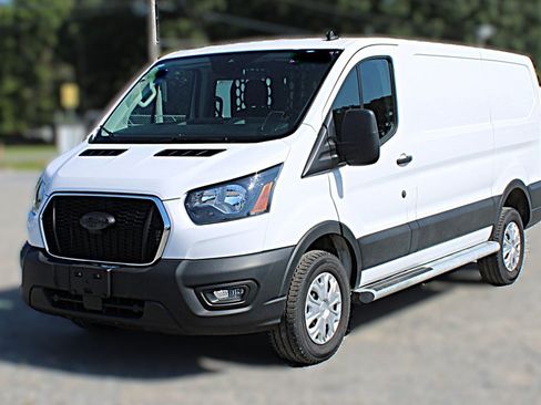 Used 2025 Ford Transit 250 Low Roof w/ Exterior Upgrade Package RWD image 2