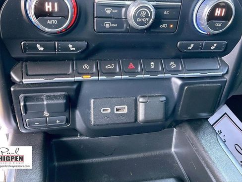 Used 2021 Chevrolet Silverado 1500 RST image 32