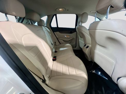Used 2021 Mercedes-Benz GLC 300 image 18