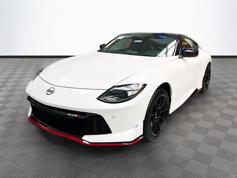 New 2025 Nissan Z NISMO w/ Floor Mat Package image 3