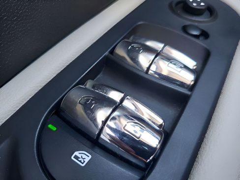 Used 2023 MINI Cooper Countryman S w/ Signature Upholstery Package image 27