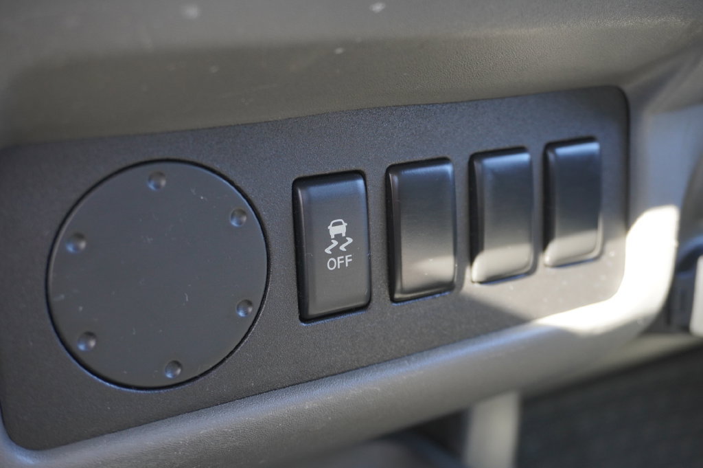 Used 2013 Nissan Frontier S RWD image 17