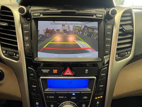 Used 2016 Hyundai Elantra GT w/ Option Group 03 image 23