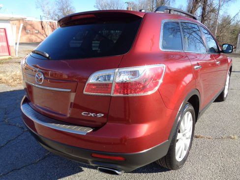 Used 2010 MAZDA CX-9 Grand Touring w/ Moonroof & Bose Audio Pkg image 5