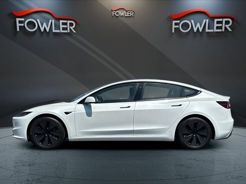 Used 2024 Tesla Model 3 Standard Range RWD image 2