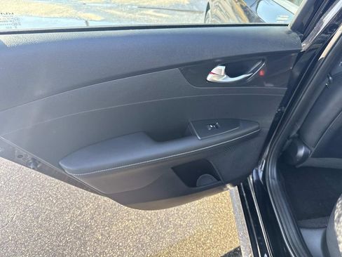 Used 2024 Kia Forte GT-Line w/ GT-Line Premium Package image 16