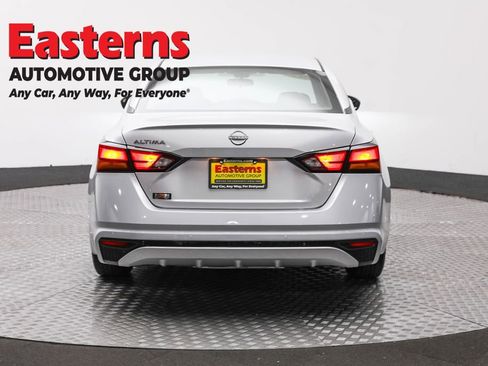 Used 2024 Nissan Altima 2.5 S image 6