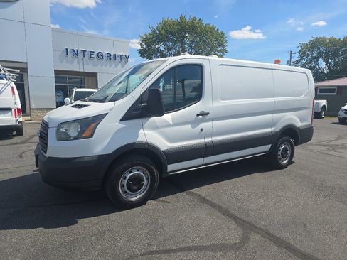 Used 2016 Ford Transit 250 Base image 2