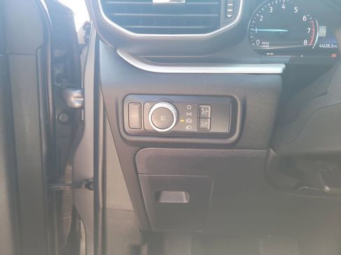 Certified 2022 Ford Explorer XLT w/ Equipment Group 202A image 16