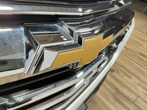 Used 2026 Chevrolet Equinox LT AWD/4WD image 12