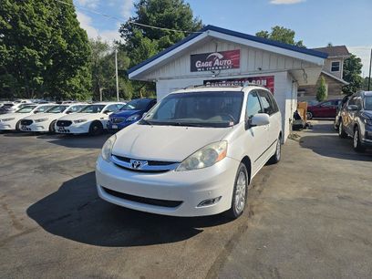 Used 2008 Toyota Sienna XLE Limited w/ XLE Limited Pkg 2