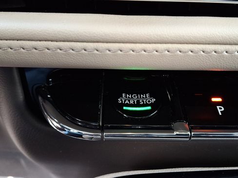 Certified 2022 Lincoln Nautilus Reserve image 26