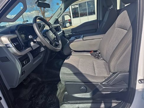 Used 2024 Ford F350 XL AWD/4WD image 12