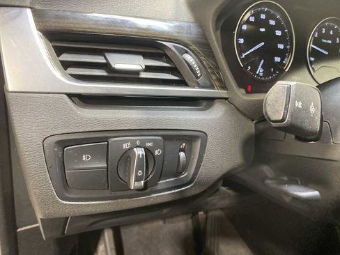 Used 2018 BMW X1 xDrive28i w/ Convenience Package AWD/4WD image 24